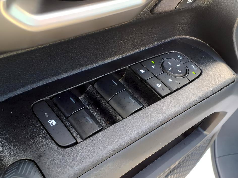 Certified 2025 Toyota 4Runner Limited AWD/4WD image 19