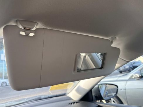 Certified 2021 Volkswagen Passat 2.0T S image 31