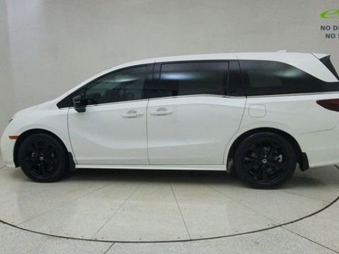 Used 2023 Honda Odyssey Sport image 70