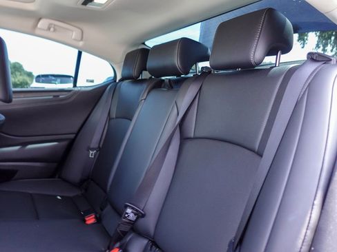 Used 2024 Lexus ES 350 w/ Premium Package FWD image 24