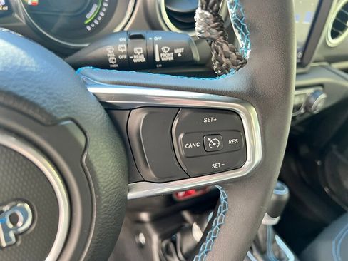 Used 2023 Jeep Wrangler Unlimited Rubicon 4xe image 31