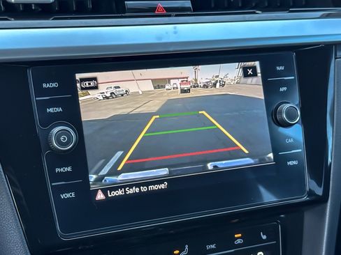 Used 2021 Volkswagen Arteon SE image 18