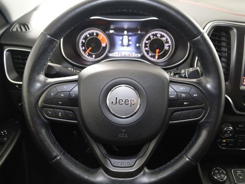 Used 2020 Jeep Cherokee Trailhawk w/ Cold Weather Group AWD/4WD image 34