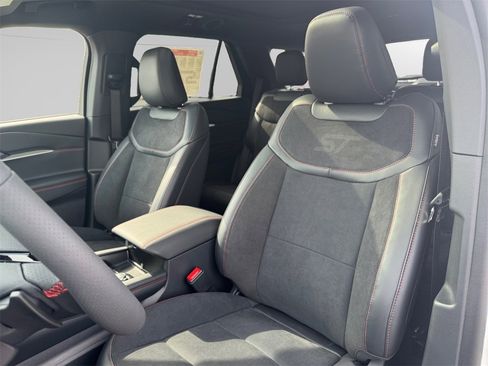New 2026 Ford Explorer ST w/ Sun And Sound Package image 13