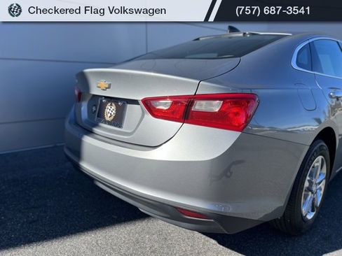 Used 2023 Chevrolet Malibu LS image 9