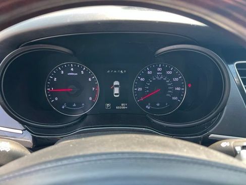 Used 2016 Kia K900 Luxury RWD image 18