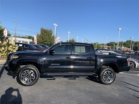 Used 2023 Toyota Tacoma TRD Sport image 5