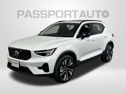 Used 2024 Volvo XC40 B5 Plus w/ Climate Package