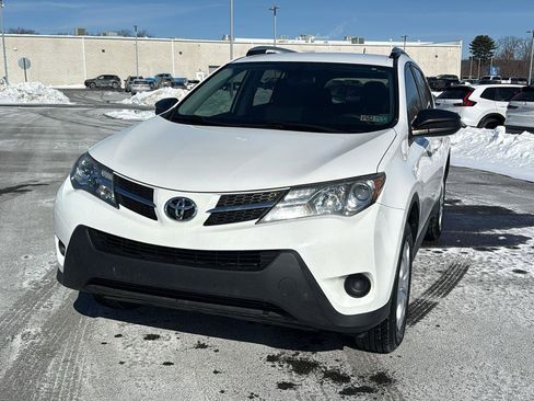 Used 2015 Toyota RAV4 LE image 15