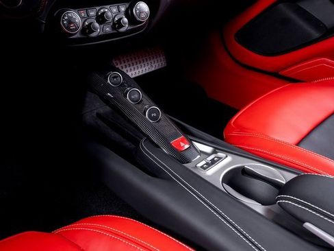 Used 2015 Ferrari F12 Berlinetta image 32