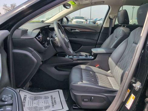 Used 2023 Buick Envision Avenir AWD/4WD image 21