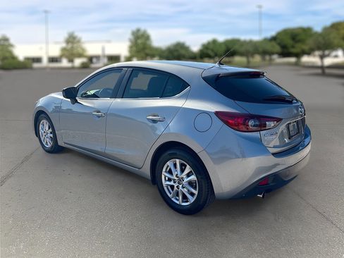 Used 2016 MAZDA MAZDA3 i Sport w/ Preferred Equipment Package image 6