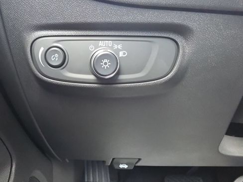 Certified 2023 Chevrolet Equinox LS w/ LS Convenience Package FWD image 10
