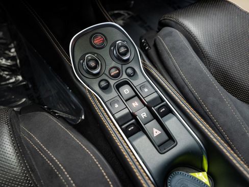Used 2017 McLaren 570S RWD image 57