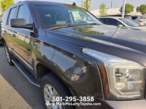 Used 2017 GMC Yukon Denali w/ Open Road Package AWD/4WD image 7