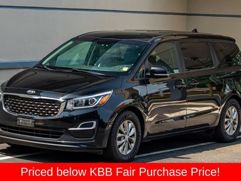 Used 2020 Kia Sedona LX FWD image 1