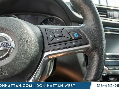 Used 2019 Nissan Rogue SL w/ Premium Package AWD/4WD image 11