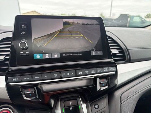 Used 2026 Honda Odyssey EX-L image 17