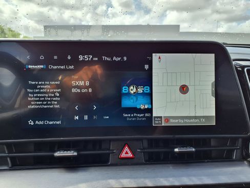 Used 2023 Kia Sportage EX image 6