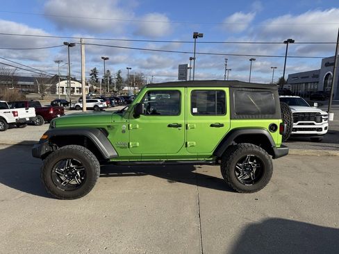 Used 2019 Jeep Wrangler Unlimited Sport S image 9