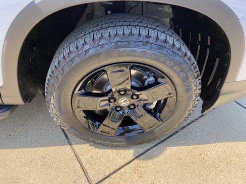 Used 2026 Honda Ridgeline Black Edition image 32