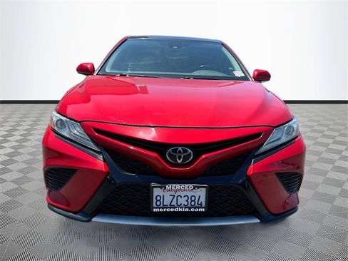 Used 2019 Toyota Camry XSE image 2