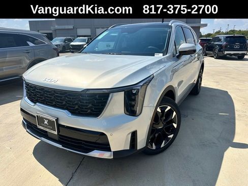 Used 2026 Kia Sorento EX w/ EX Premium Package FWD image 1