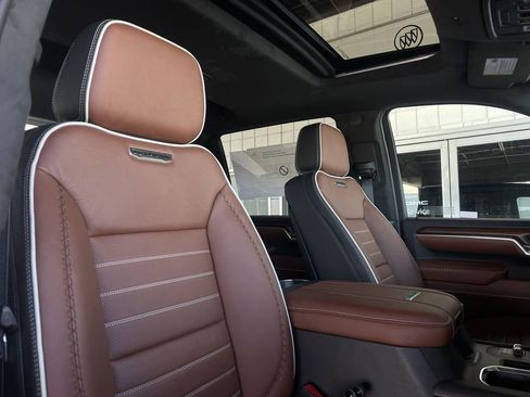 New 2026 GMC Sierra 3500 Denali Ultimate AWD/4WD image 28