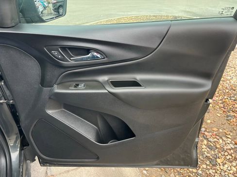Used 2021 Chevrolet Equinox LT image 25