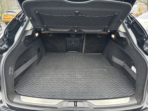 Used 2017 Maserati Levante S image 20