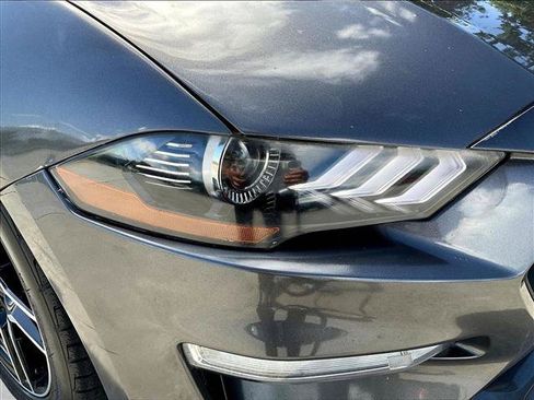 Used 2020 Ford Mustang Premium RWD image 27