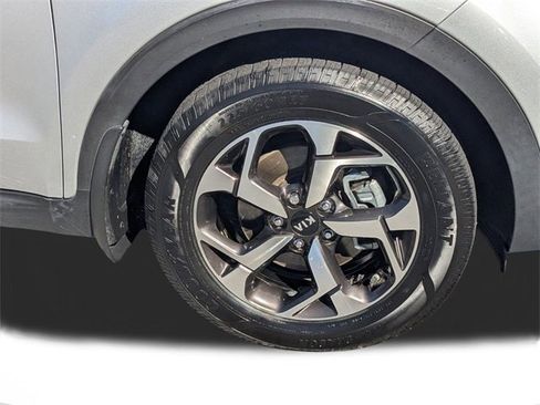 Used 2021 Kia Sportage LX image 19