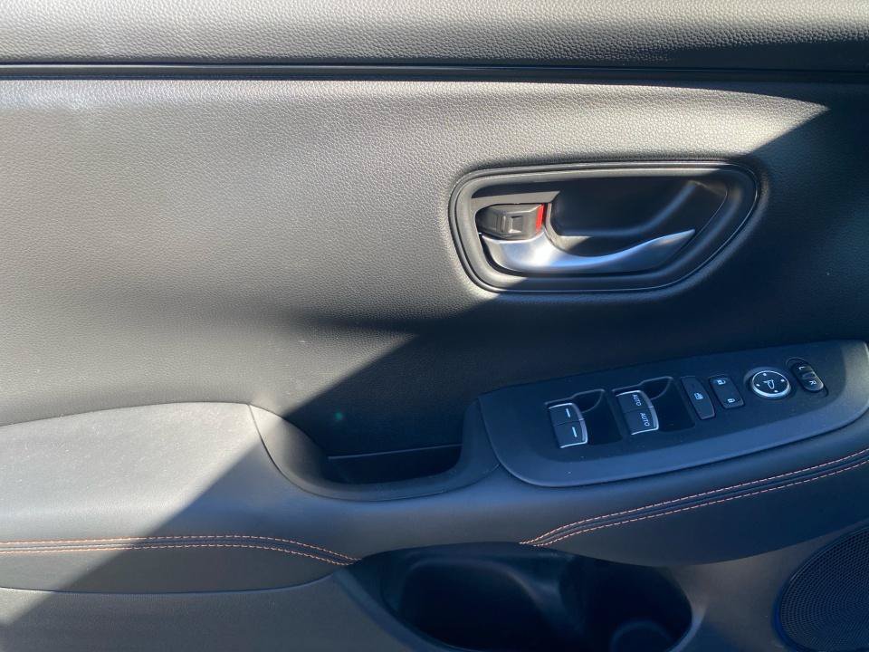 Certified 2027 Honda HR-V Sport image 32