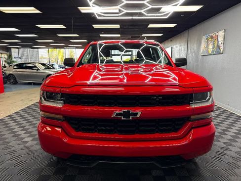Used 2018 Chevrolet Silverado 1500 Custom w/ Custom Value Package AWD/4WD image 4