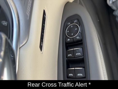 Used 2021 Cadillac XT6 Premium Luxury AWD/4WD image 14