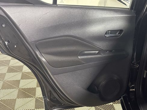 Used 2021 Nissan Kicks SV FWD image 18