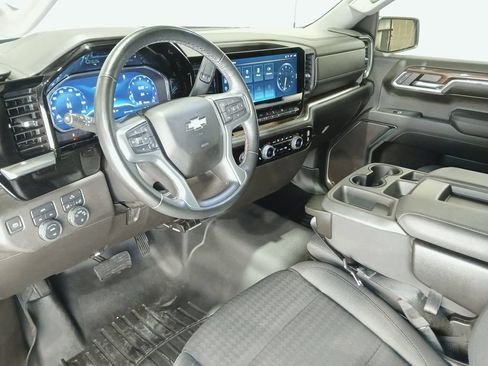 Used 2023 Chevrolet Silverado 1500 LT AWD/4WD image 14