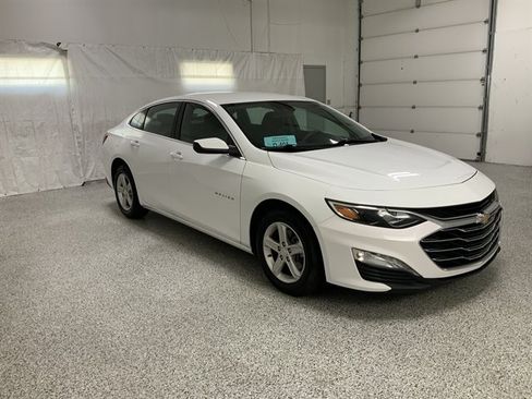 Used 2024 Chevrolet Malibu LT FWD image 4