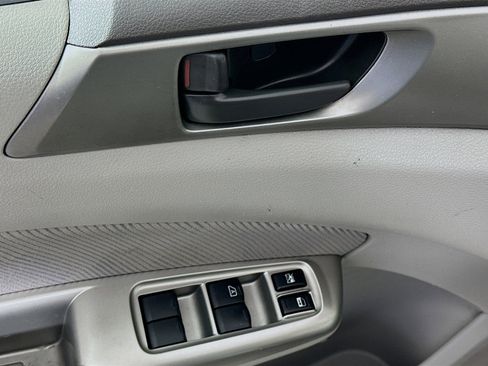 Used 2010 Subaru Forester 2.5X image 15