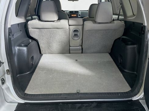 Used 2012 Toyota RAV4 4WD w/ Value Pkg image 26