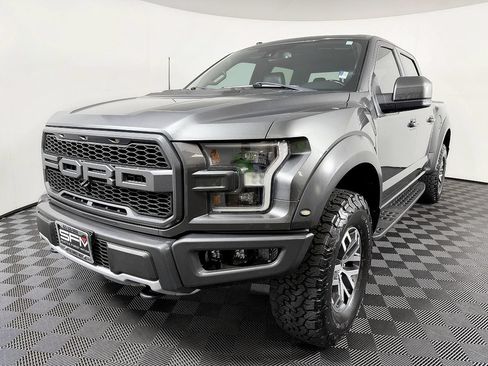 Used 2018 Ford F150 Raptor w/ Equipment Group 802A Luxury AWD/4WD image 3