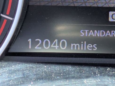 Used 2025 Nissan Rogue SV FWD image 22
