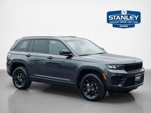 New 2025 Jeep Grand Cherokee Altitude RWD image 1