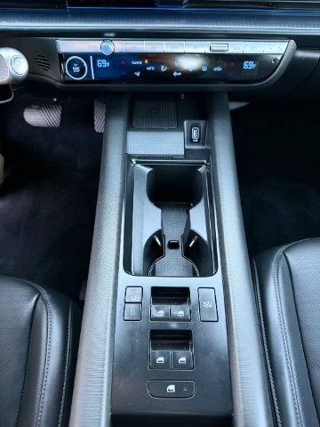 Used 2023 Hyundai Ioniq 6 SEL RWD image 18