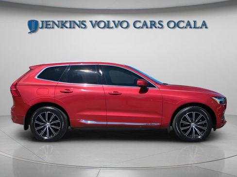 Used 2021 Volvo XC60 T5 Inscription image 3