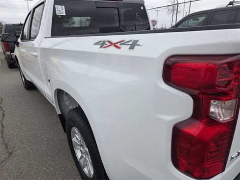 Used 2019 Chevrolet Silverado 1500 LT w/ Convenience Package image 5