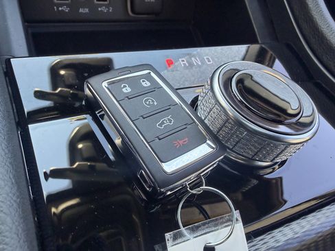 New 2025 Jeep Grand Cherokee Laredo X w/ Luxury Tech Group I image 43