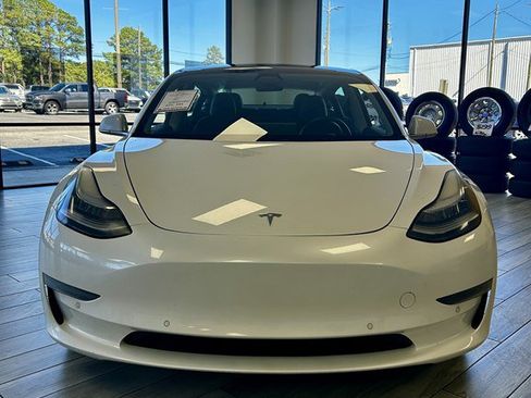 Used 2019 Tesla Model 3 AWD/4WD image 2