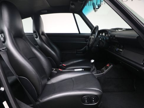 Used 1997 Porsche 911 Carrera image 17