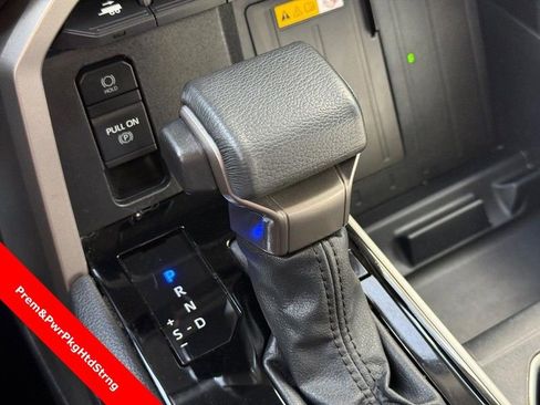 Used 2024 Toyota Tundra Limited AWD/4WD image 27